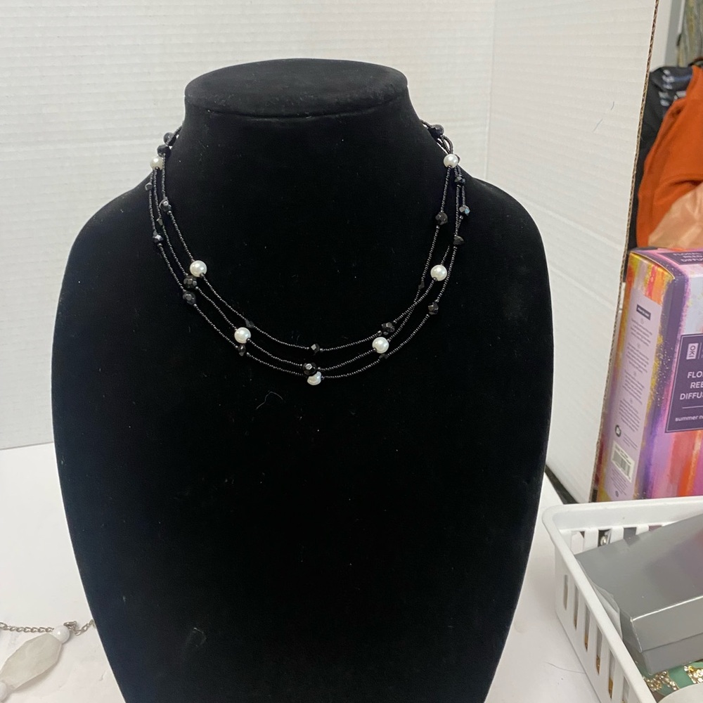 💍💎 SALE White House Black Market Black Glass Beads and White Faux Pearl Necklace